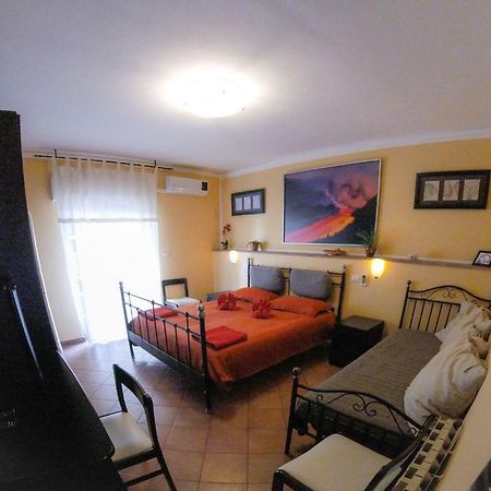 Ferienwohnung Tano'S Giardini-Naxos Exterior foto