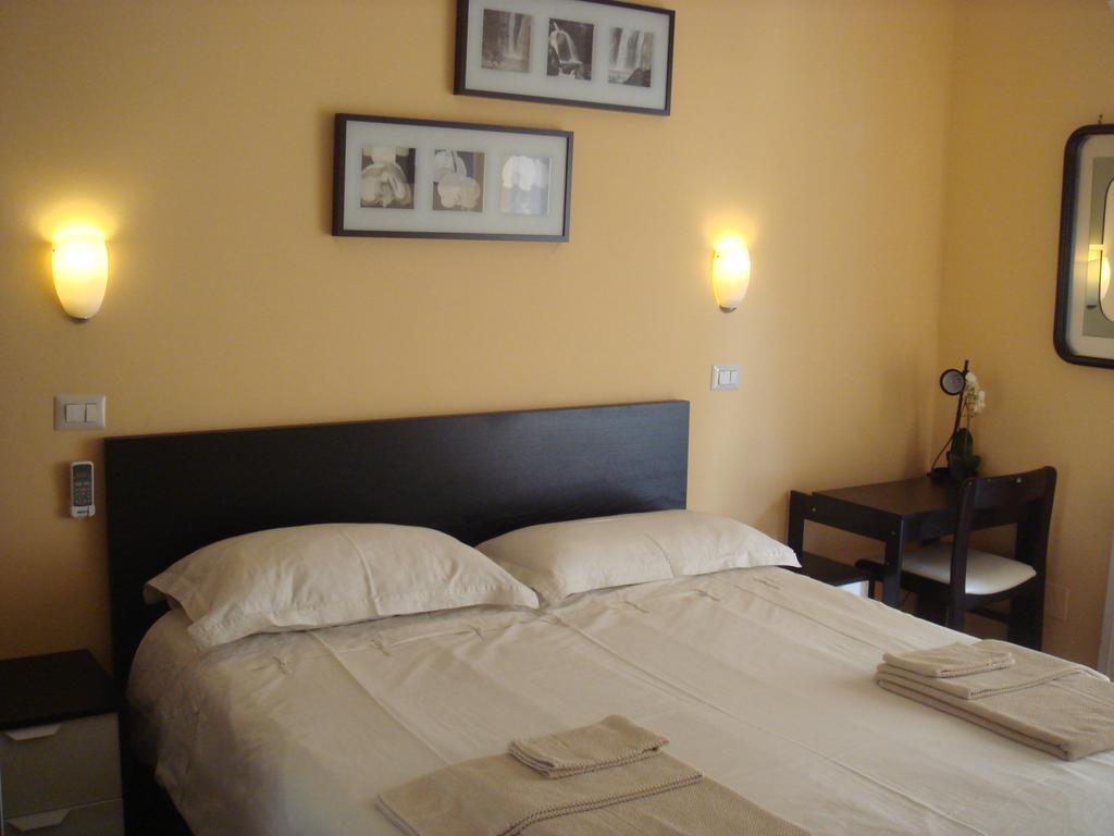 Ferienwohnung Tano'S Giardini-Naxos Zimmer foto