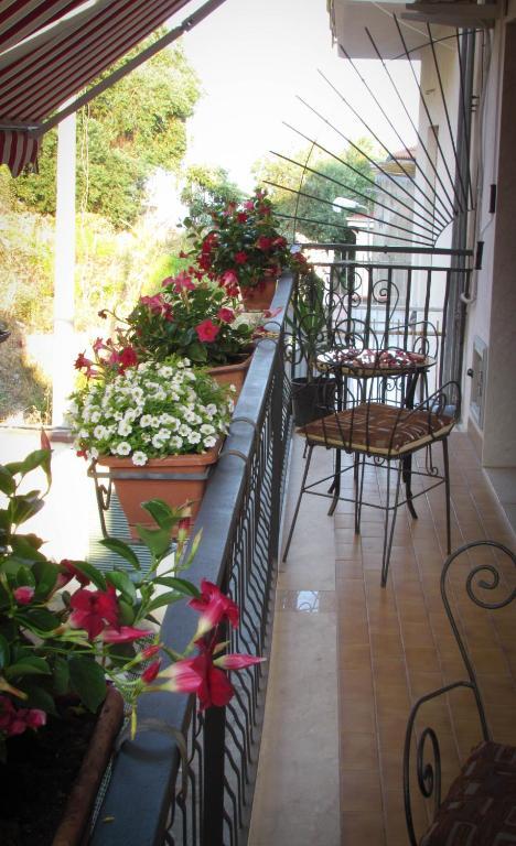 Ferienwohnung Tano'S Giardini-Naxos Exterior foto